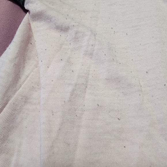 Mama needs coffee baseball t-shirt - Picture 2 of 4